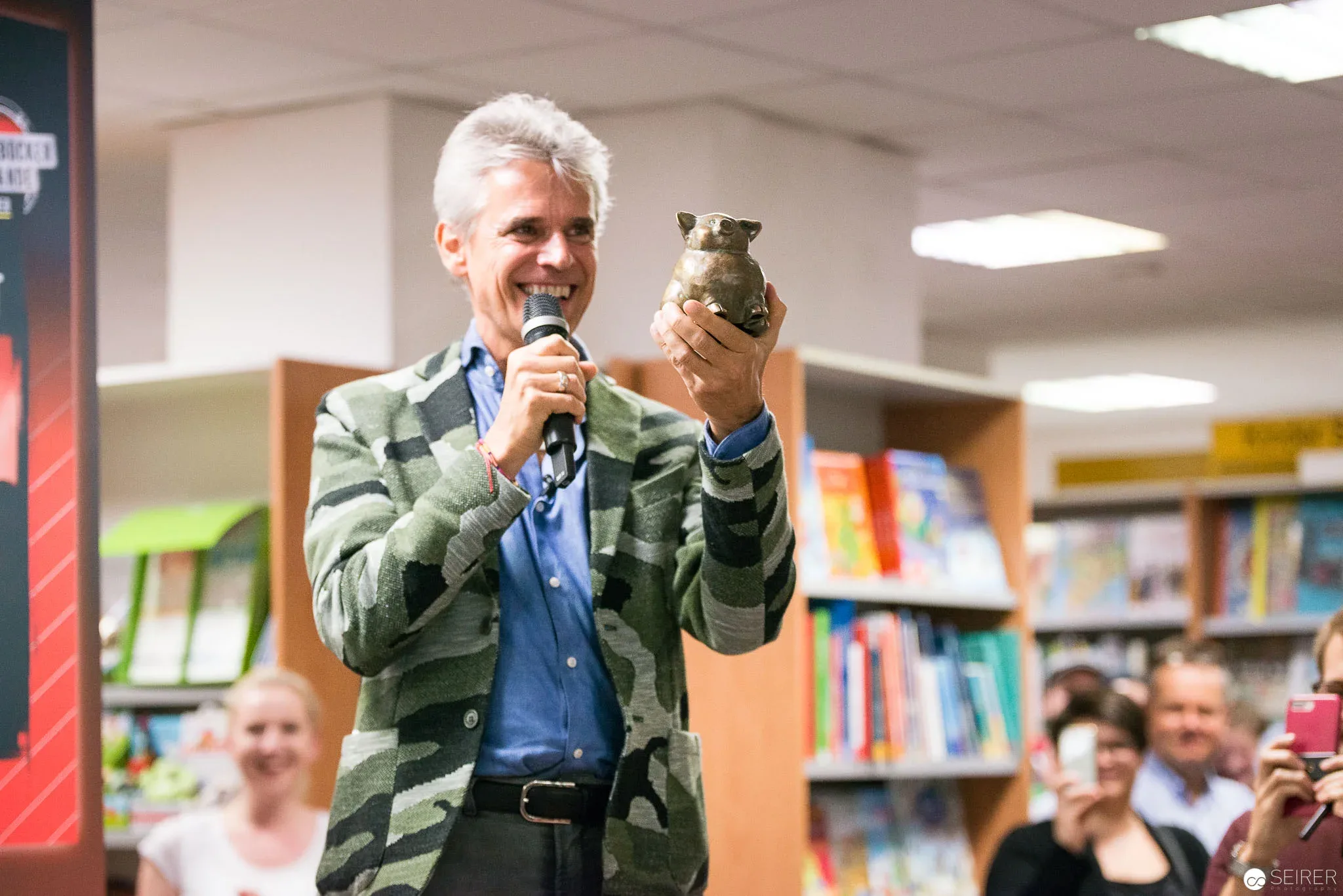 Thomas Brezina präsentiert sein neues Knickerbockerbande Buch "Alte Geister ruhen unsanft"