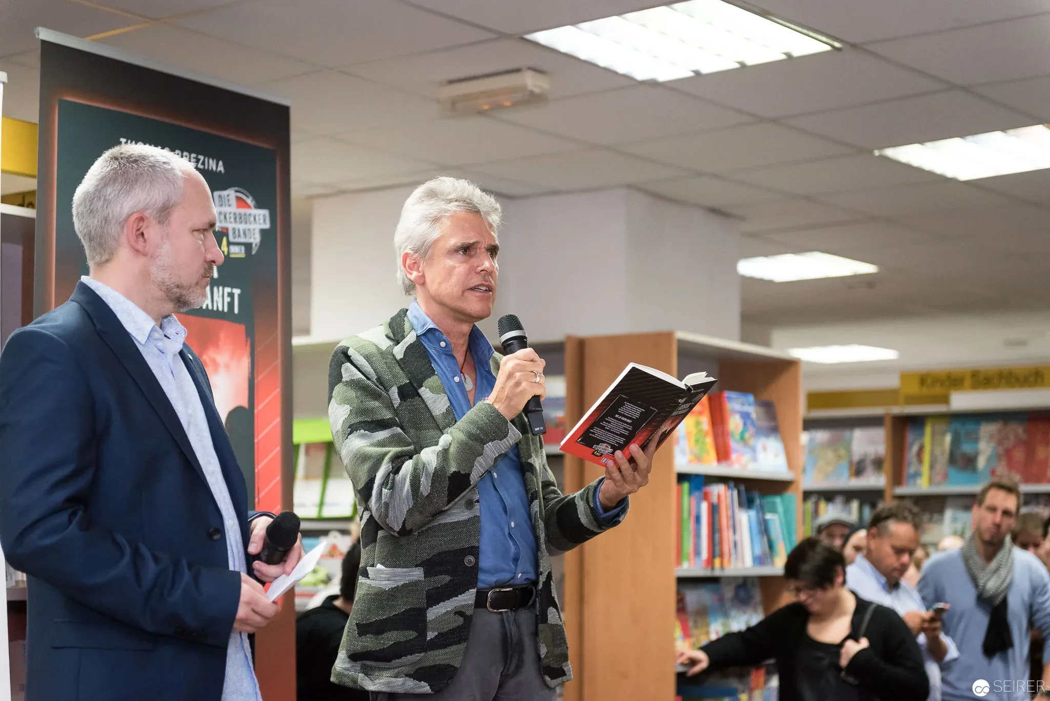 Thomas Brezina präsentiert sein neues Knickerbockerbande Buch "Alte Geister ruhen unsanft"