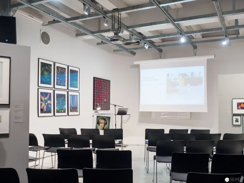 Vortrag “Visuelle Kommentare, von Polaroid bis Instagram” von Anika Meier im