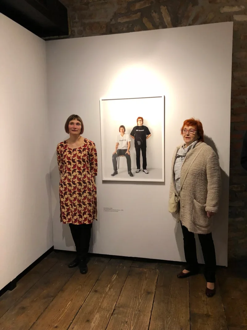 Das Selbst, der Raum und Kunstgeschichte: zentrale Themen der Retrospektive von Elina Brotherus im Kunsthaus Wien (Eventfotografie)