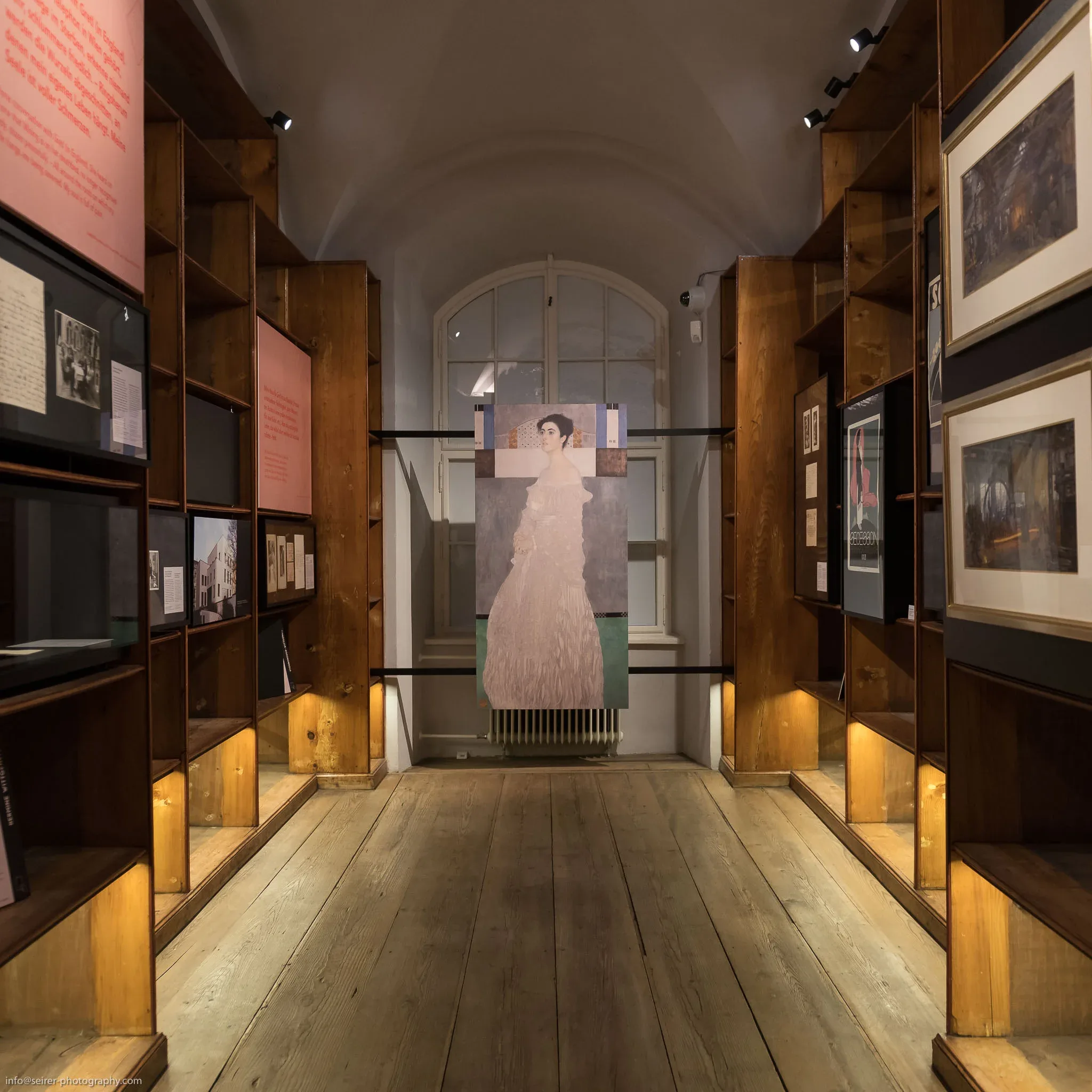 Sonderausstellung "Berg, Wittgenstein, Zuckerkandl" im Literaturmuseum