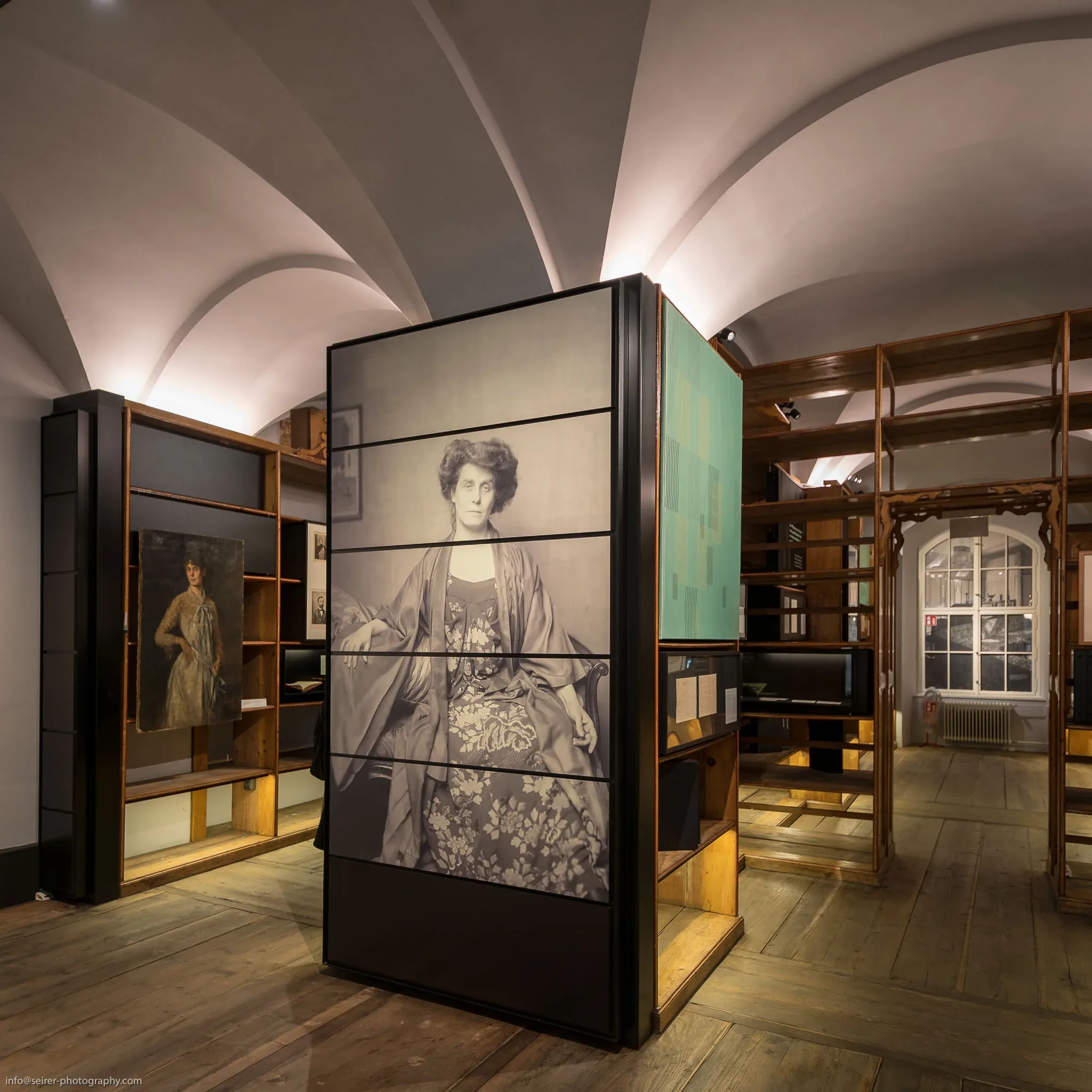 Sonderausstellung "Berg, Wittgenstein, Zuckerkandl" im Literaturmuseum