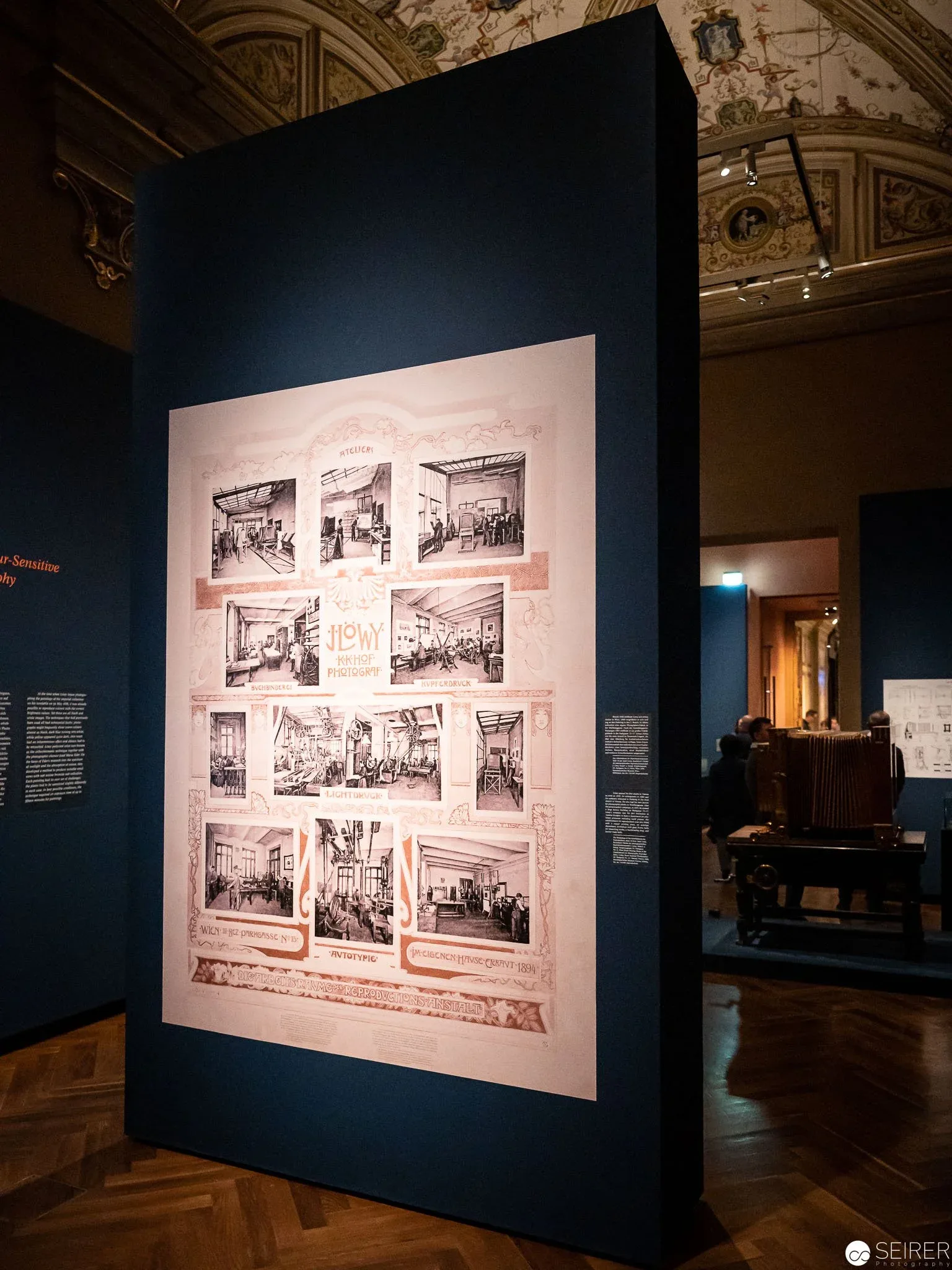 Ausstellungsansicht: "Farbe in Schwarz-Weiß", KHM Wien
