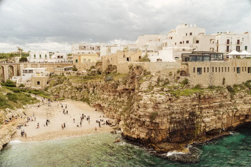 Slowing Down in Bari with old Nikon Glass
